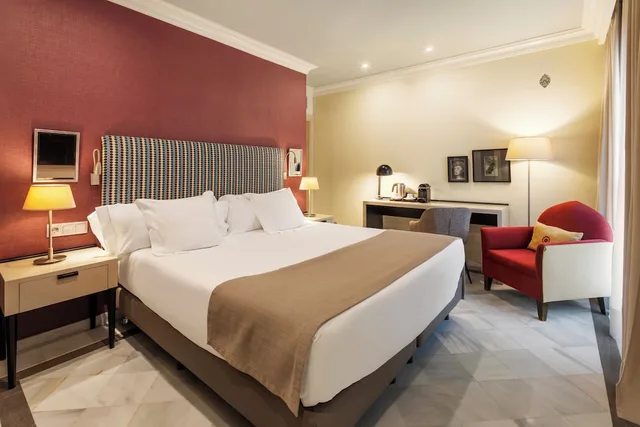 Junior Suite, King Bed, Vincci Albayzin Hotel 3/10