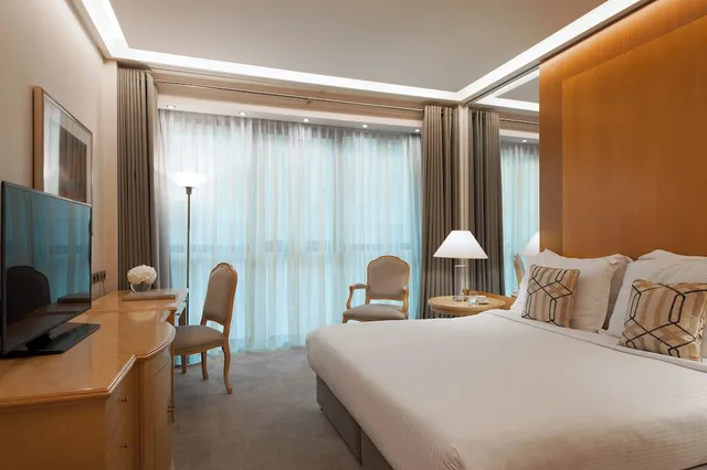 VIP Experience, Supreme, Queen Bed، Melia Athens 2/10