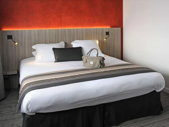 غرفة بسرير كينج، Best Western Plus Hotel & Spa De Chassieu 1/4