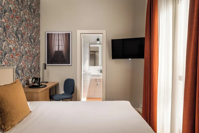 Room, Double Bed, Small, Goldoni 4/5