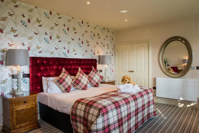 Cozy House, Double Bed, Accessible، The Coed y Mwstwr Hotel 1/2