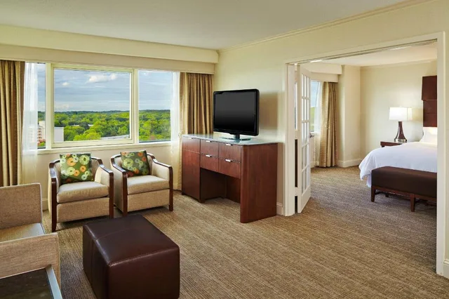 جناح بسرير كينج، The Westin Waltham Boston 1/1