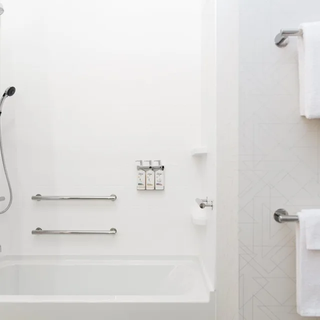 جناح بسرير كينج بغرفة نوم واحدة بحوض استحمام لذوي الإعاقة، Holiday Inn Express & Suites Bryan 6/6
