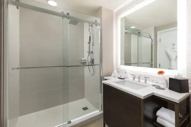 غرفة ديلوكس بسريرين كوين بإطلالة على المدينة، The Westin New Orleans 8/10