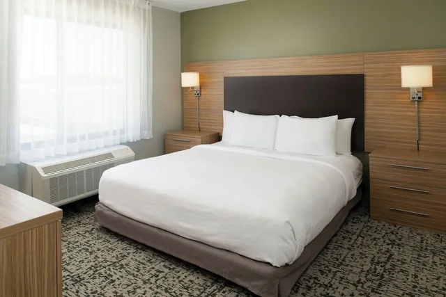 جناح بسرير كينج بغرفة نوم واحدة مع أريكة، Towneplace Suites Slidell 3/10
