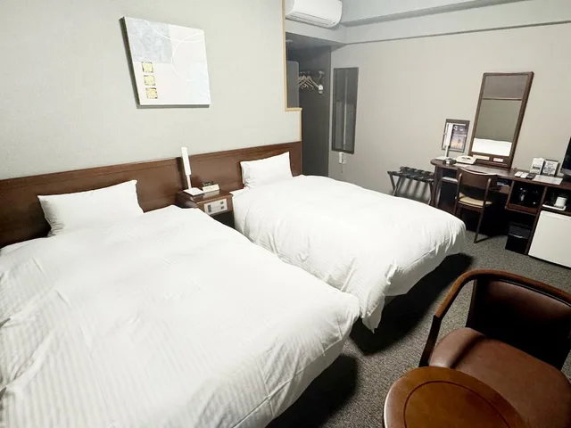 غرفة بسريرين منفصلين للمدخنين، Hotel Route-Inn Isahaya Inter 2/6