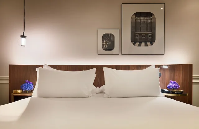 Junior Suite, King Bed, Sofa, Bathtub, H10 Casa Mimosa 2/4