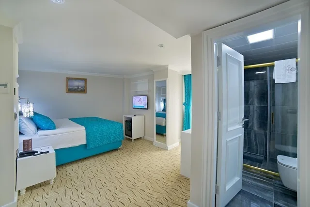 غرفة قياسية بسرير كوين، Glamour Hotel 1/5