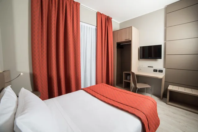 غرفة مفردة بسرير مزدوج، Cardano Hotel Malpensa 1/10