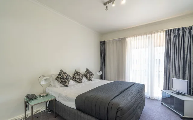 غرفة تنفيذية بسرير كينج بغرفة نوم واحدة، Carlton Clocktower Apartments 2/6