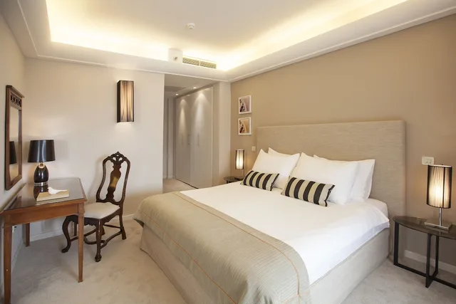 جناح جونيور، Croatia Hotel 1/4