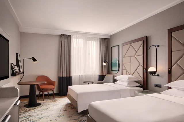 غرفة تنفيذية بسريرين منفصلين، Sheraton Istanbul Levent 1/4