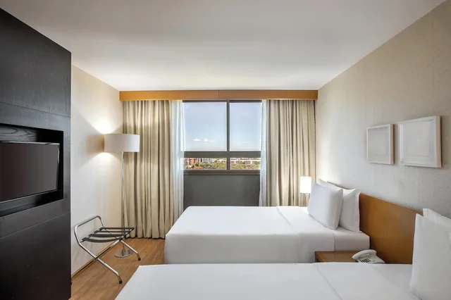 غرفة قياسية بسريرين منفصلين، Brasil 21 Suites Affiliated by Melia 2/10