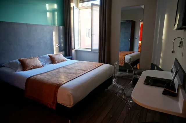غرفة سوبيريور بسرير مزدوج، Hotel de Bourgogne 2/3