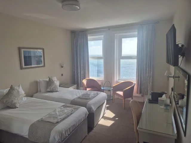 غرفة ديلوكس بسريرين منفصلين بإطلالة على البحر، Grand Hotel Swanage 1/1