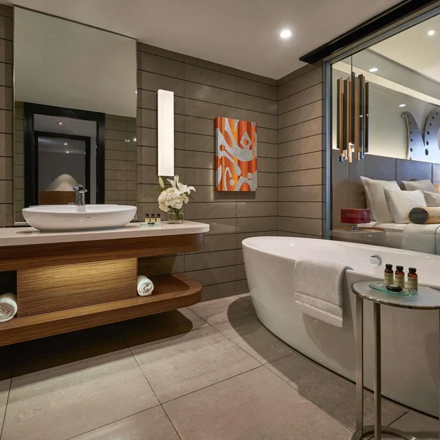 غرفة تنفيذية بسرير كينج مع دخول الصالة، Pullman Jakarta Indonesia Hotel 8/9
