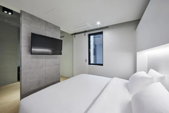 غرفة بسرير كينج، Hotel Intro 1/8