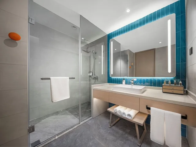 Suite, King Bed, Private Hot Spring Bath، Holiday Inn Express Tengchong Hot Spring 4/4