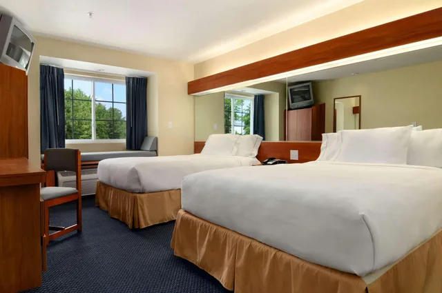 غرفة بسريرين كوين، Microtel Inn & Suites Huntsville 1/1