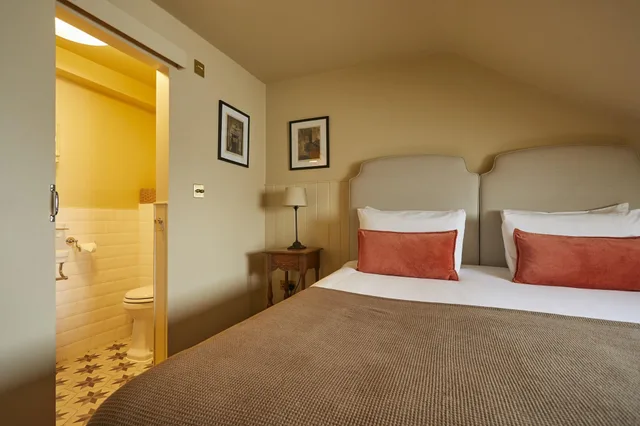 غرفة كلاسيكية بسرير مزدوج، Georgian House Hotel 5/10