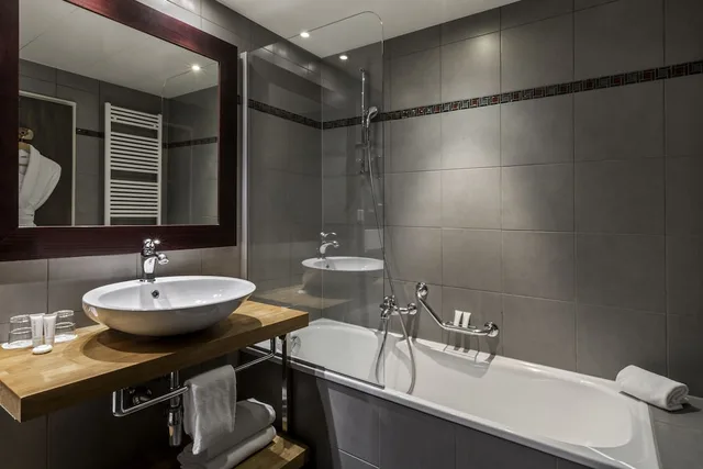 غرفة عائلية بسريرين منفصلين مع أريكة، Hotel Edelweiss 6/6
