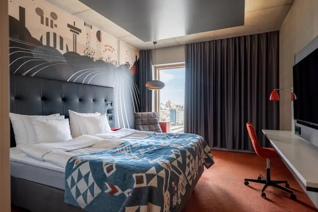 غرفة قياسية بسرير كينج، Sokos Solo Hotel Torni Tampere 3/7
