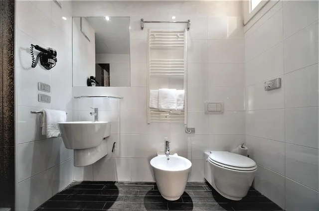 غرفة صغيرة مزدوجة، Aaron Hotel 2/2