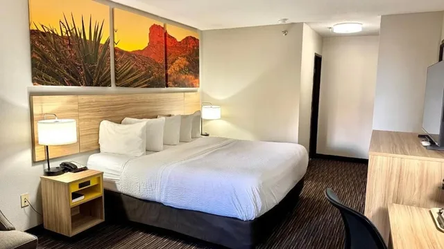 غرفة قياسية بسرير كينج، Days Inn By Wyndham Rio Rancho 7/10