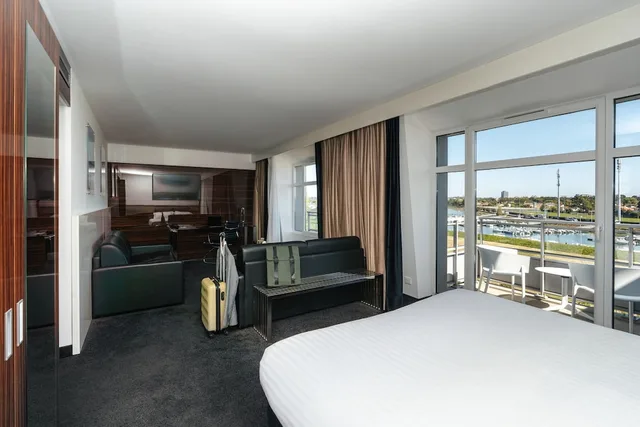Privilege, Suite, King Bed, Harbour View, Sofa, Westotel Le Pouliguen La Baule 3/4