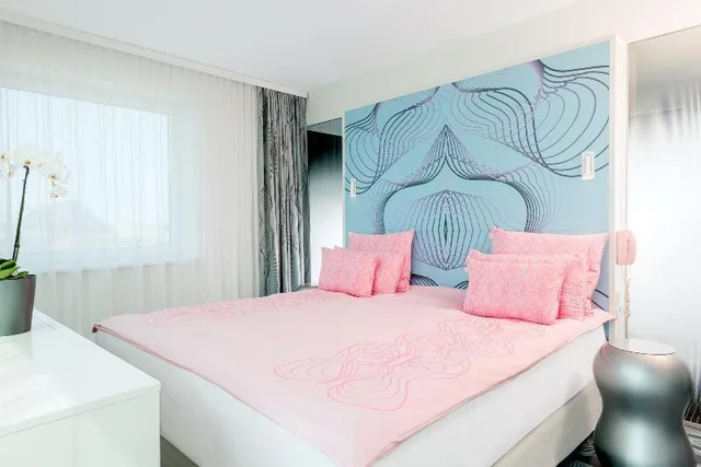 Nhow, Junior Suite, with Extra Bed, River View، Nhow Berlin 2/4
