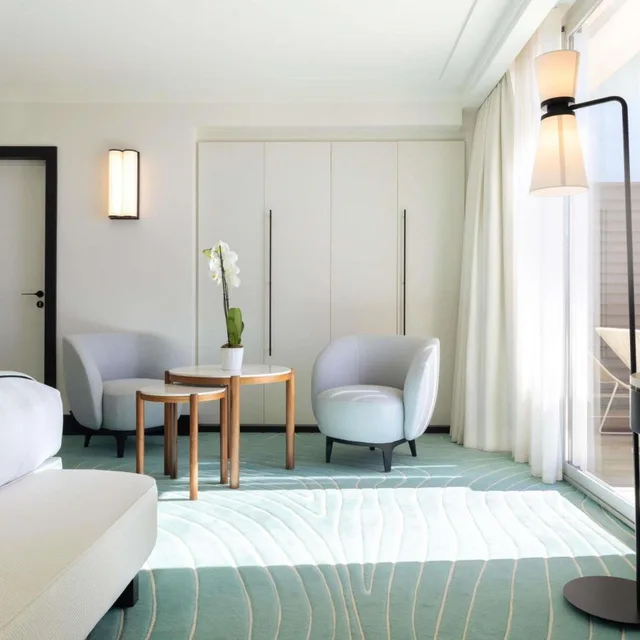 غرفة بانورامية بإطلالة على البحر بشرفة، Mondrian Cannes 7/10