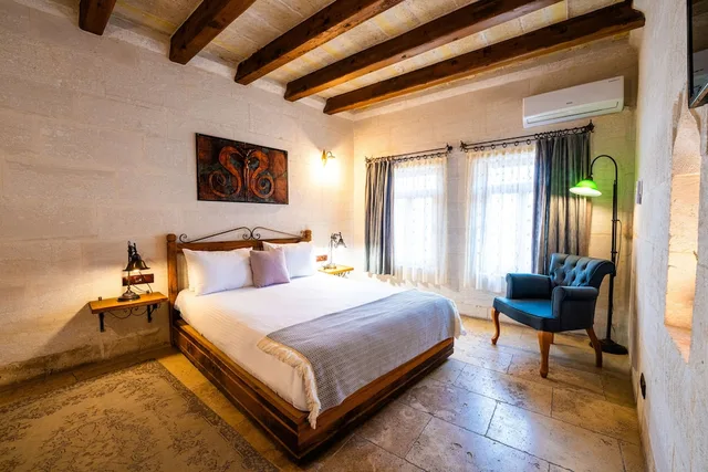 جناح بسرير كوين بإطلالة على الفناء، Design Cappadocia Hotel 1/10