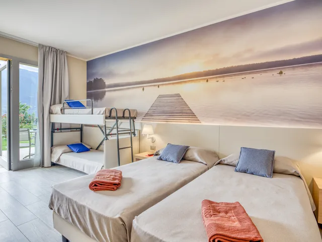غرفة سوبيريور رباعية، Hotel Cristina 6/15