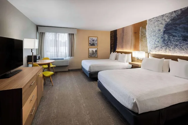 جناح عائلي بسريرين كوين، Aiden By Best Western Cape Cod - West Yarmouth 3/10