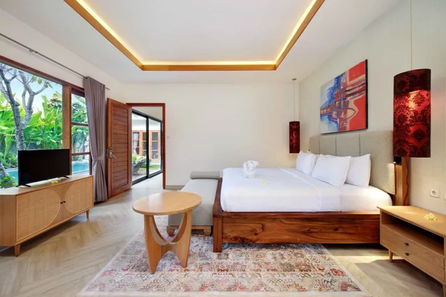غرفة بسرير كينج وسريرين منفصلين بـ3 غرف نوم بمسبح خاص، Swiss-Belvillas Umalas 1/10