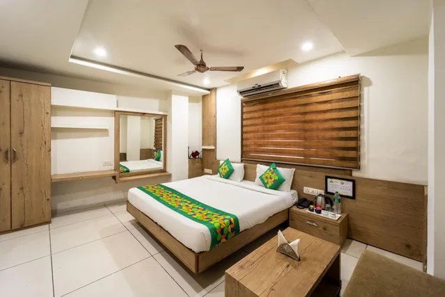 غرفة ديلوكس بسرير كينج، Oyo 3340 Hotel Ashirwad Regency 1/1