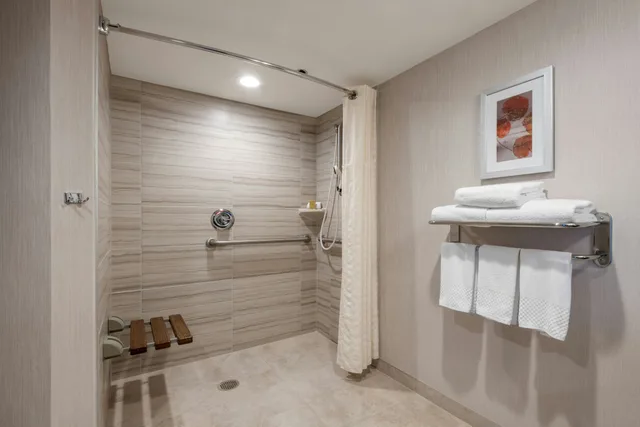 غرفة بسريرين كوين لذوي الإعاقة، Doubletree By Hilton Denver-Aurora 2/2