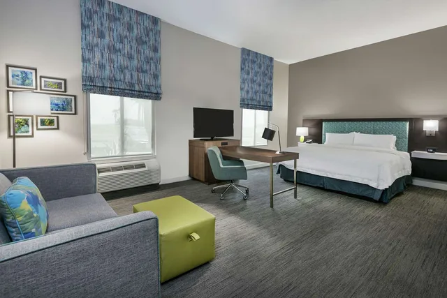 جناح استوديو بسرير كينج، Hampton Inn Suites Portland Corpus Christi 2/3