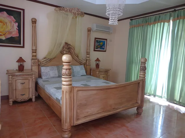 غرفة قياسية بسرير كوين بإطلالة على البحر، White Castle Resort And Hotel 2/2
