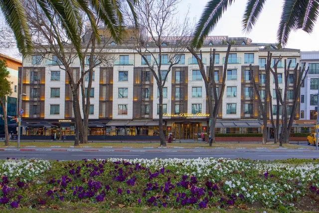 غرفة تنفيذية ثلاثية، Dosso Dossi Hotels and SPA Downtown 1/1