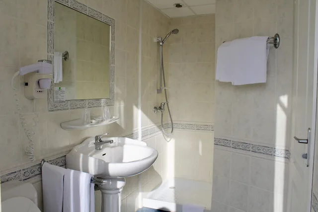 غرفة بسريرين منفصلين، Hôtel Sainte Marie 2/2