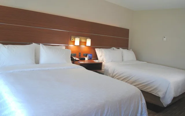 غرفة قياسية بسرير مزدوج، Holiday Inn Express Suites Columbia City 1/4
