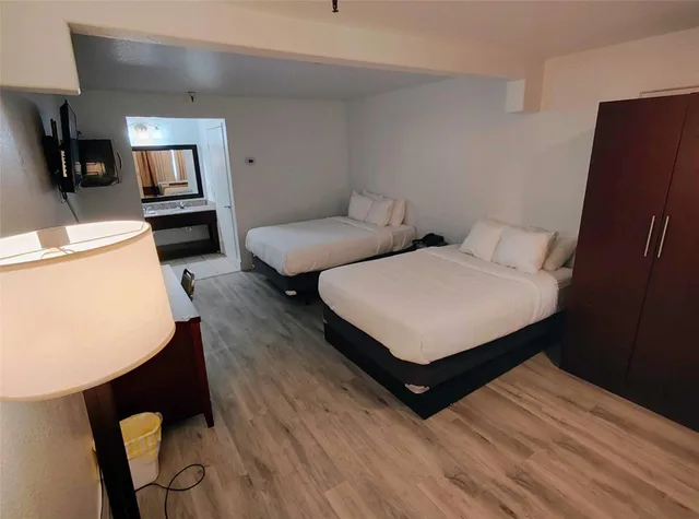 Room, 2 Queen Beds, Rancho Cordova Inn 5/9