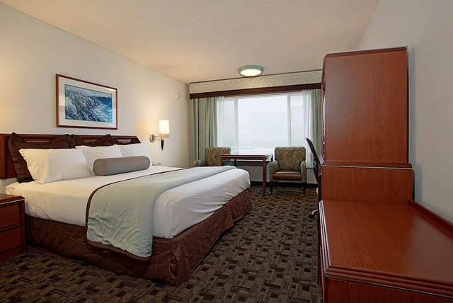 غرفة قياسية بسرير كينج بإطلالة على البحر، Seagrass Oceanfront Inn 10/10