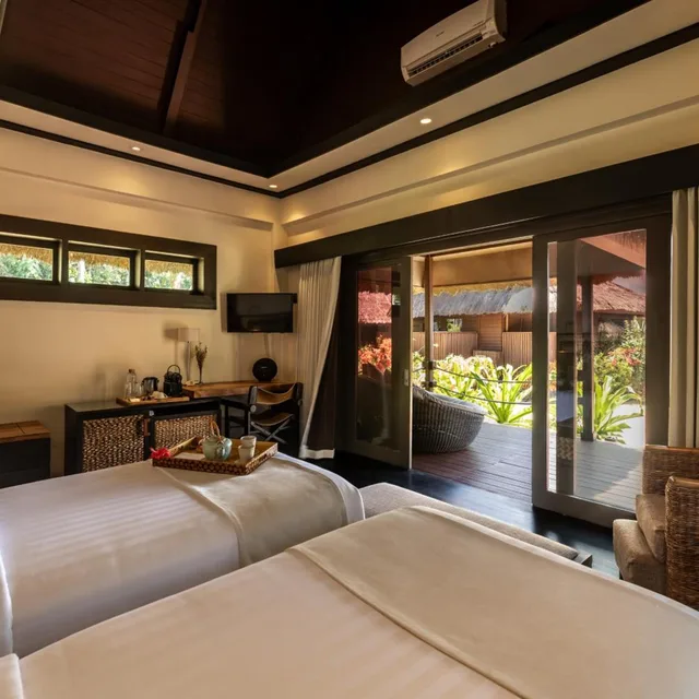 Beach View Villa, Cauayan Boutique Private Island 2/8