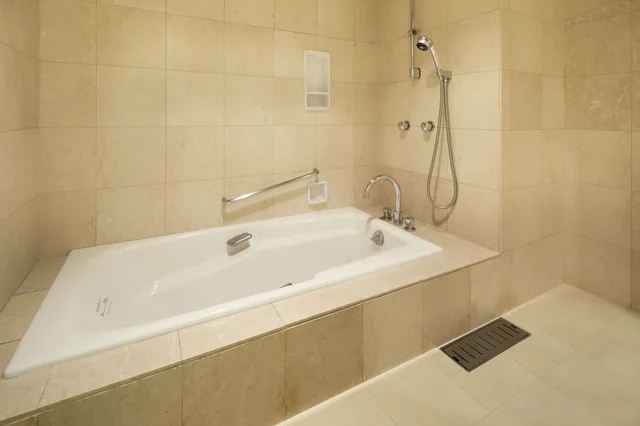جناح غراند جونيور بسرير كينج مع دخول الصالة، Sapporo Grand Hotel 3/5