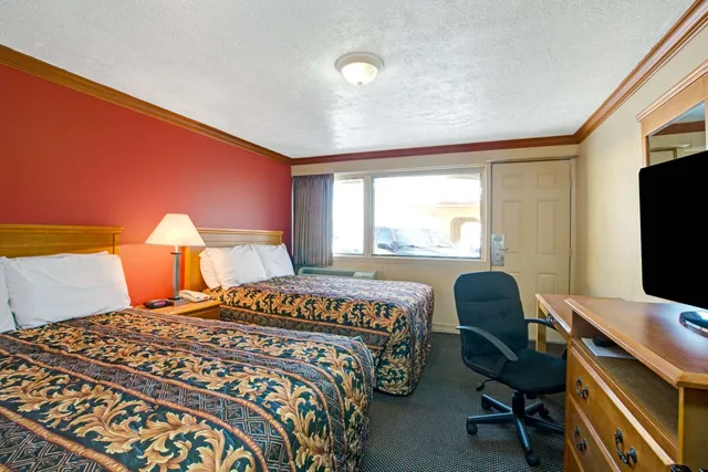 غرفة بسريرين مزدوجين، Econo Lodge Galveston Seawall, TX 2/3