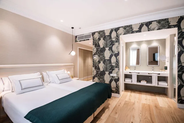 غرفة بريميوم بسرير كينج، Melia Plaza Valencia Hotel 7/10