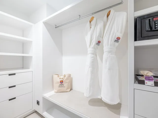 Deluxe Adult Swim Up Room Sea Side (Adult Zone), Anda Barut Collection 10/10