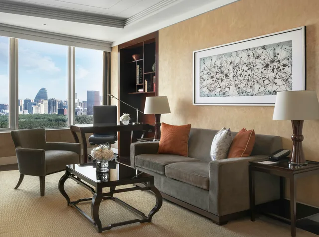 Ambassador, Suite, King Bed, Skyline View، Four Seasons Hotel Beijing 1/1